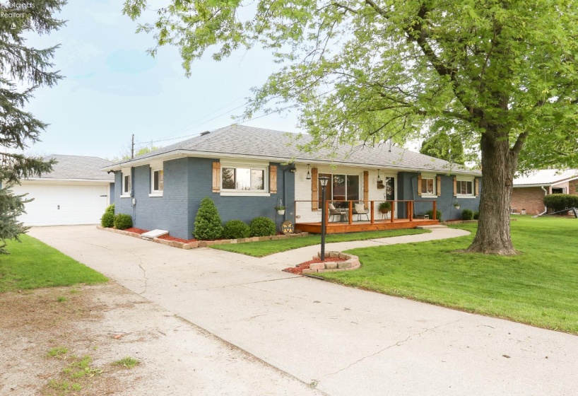 404 Riverside Drive, Fremont, 43420, 3 Bedrooms Bedrooms, ,3 BathroomsBathrooms,Residential,For Sale,Riverside,20261365