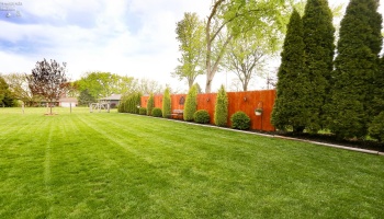 404 Riverside Drive, Fremont, 43420, 3 Bedrooms Bedrooms, ,3 BathroomsBathrooms,Residential,For Sale,Riverside,20261365