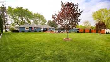 404 Riverside Drive, Fremont, 43420, 3 Bedrooms Bedrooms, ,3 BathroomsBathrooms,Residential,For Sale,Riverside,20261365