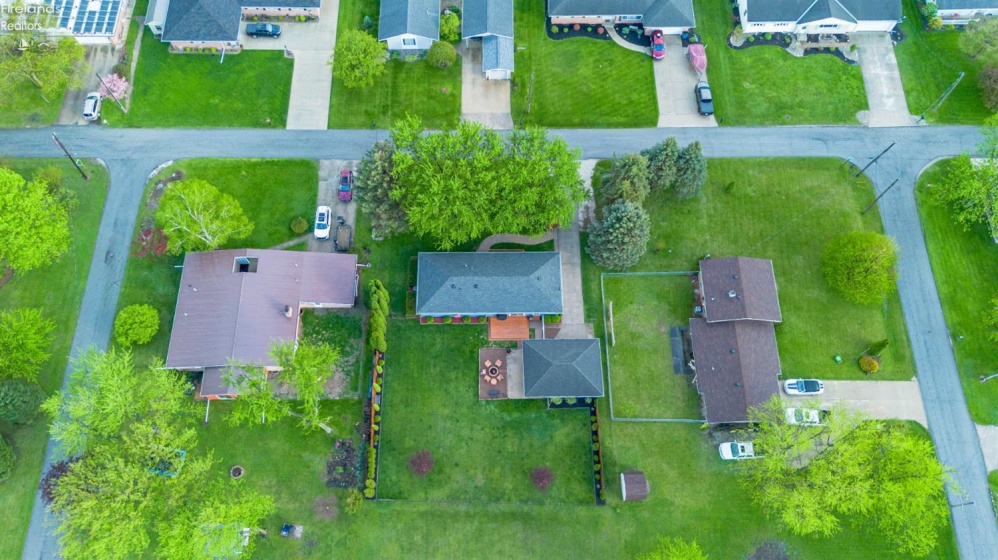 404 Riverside Drive, Fremont, 43420, 3 Bedrooms Bedrooms, ,3 BathroomsBathrooms,Residential,For Sale,Riverside,20261365