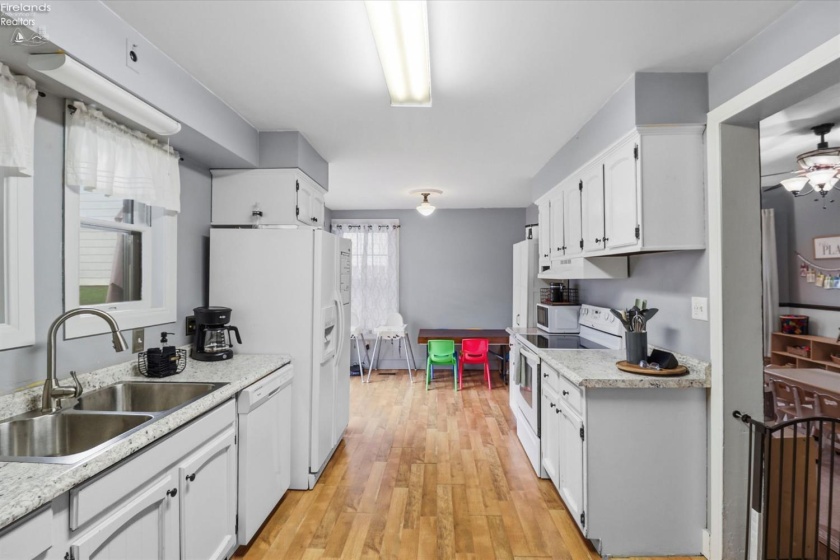 516 Park Avenue, Fremont, 43420, 4 Bedrooms Bedrooms, ,2 BathroomsBathrooms,Residential,For Sale,Park,20261520