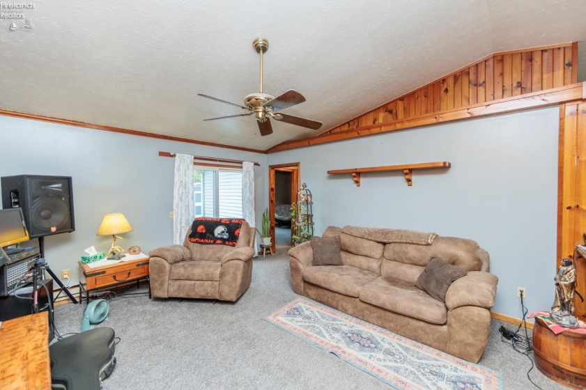 2704 39th, Lorain, 44053, 3 Bedrooms Bedrooms, ,2 BathroomsBathrooms,Residential,For Sale,39th,20261621