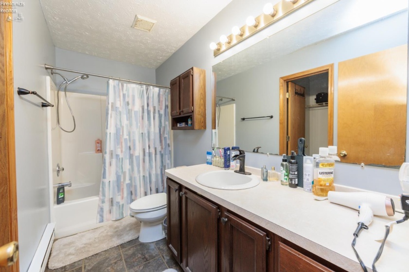 2704 39th, Lorain, 44053, 3 Bedrooms Bedrooms, ,2 BathroomsBathrooms,Residential,For Sale,39th,20261621