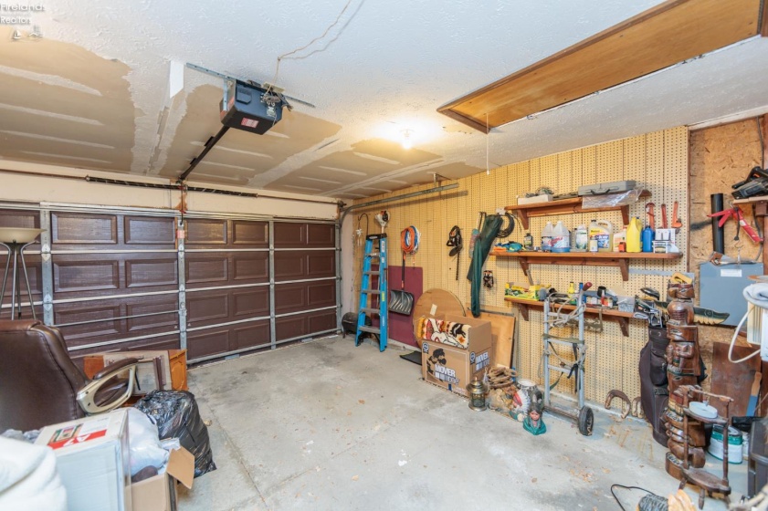 2704 39th, Lorain, 44053, 3 Bedrooms Bedrooms, ,2 BathroomsBathrooms,Residential,For Sale,39th,20261621