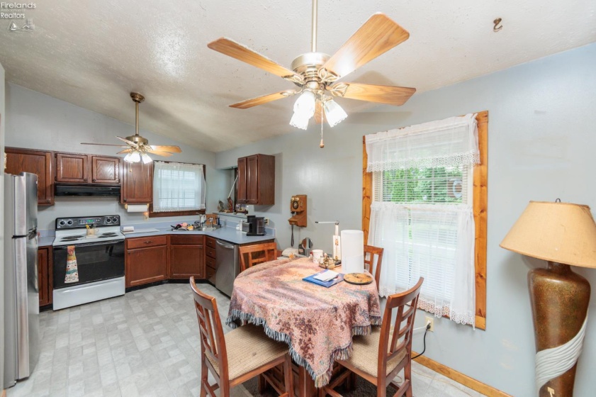 2704 39th, Lorain, 44053, 3 Bedrooms Bedrooms, ,2 BathroomsBathrooms,Residential,For Sale,39th,20261621