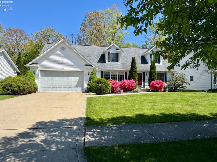 743 Dogwood Lane, Vermilion, 44089, 3 Bedrooms Bedrooms, ,2 BathroomsBathrooms,Residential,For Sale,Dogwood,20261616