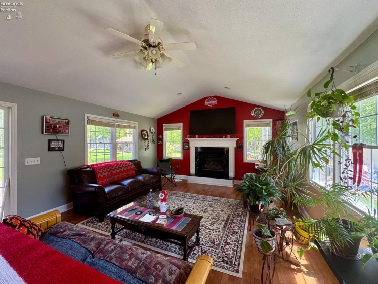 743 Dogwood Lane, Vermilion, 44089, 3 Bedrooms Bedrooms, ,2 BathroomsBathrooms,Residential,For Sale,Dogwood,20261616