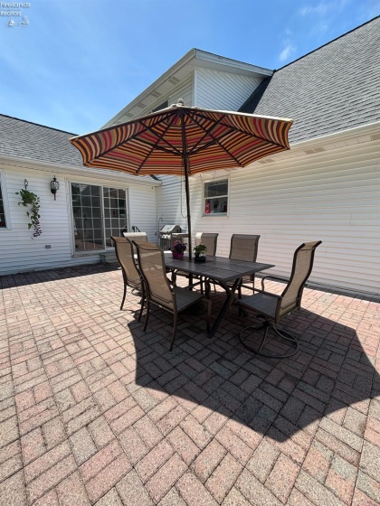 743 Dogwood Lane, Vermilion, 44089, 5 Bedrooms Bedrooms, ,2 BathroomsBathrooms,Residential,For Sale,Dogwood,20261616