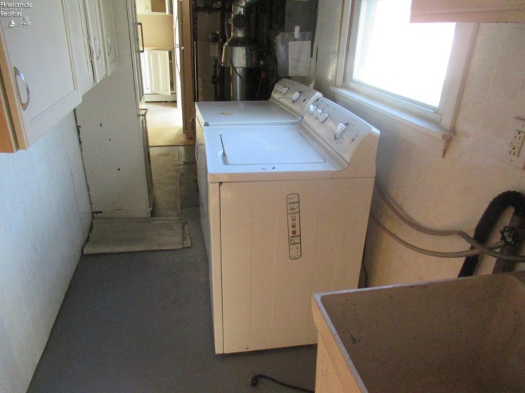 775 Walnut Drive, Mansfield, 44907, 4 Bedrooms Bedrooms, ,3 BathroomsBathrooms,Residential,For Sale,Walnut,20261622