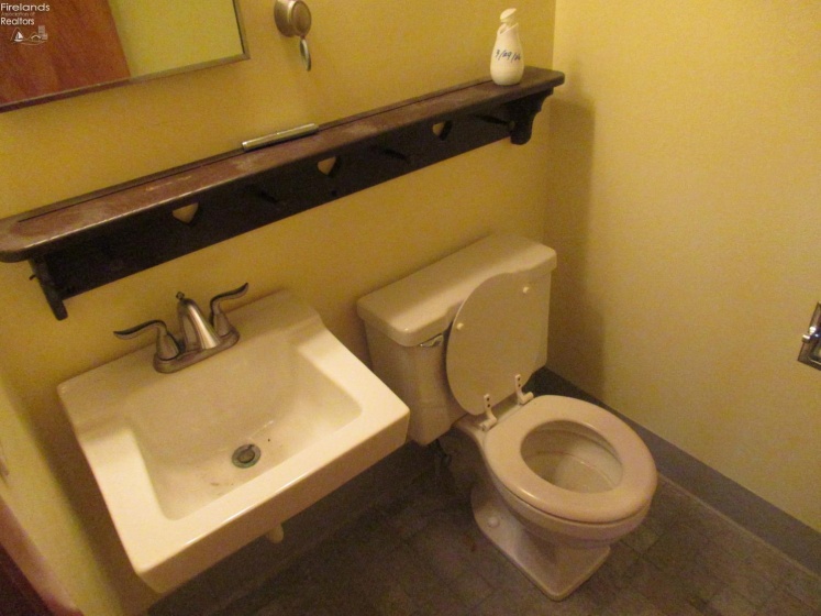 775 Walnut Drive, Mansfield, 44907, 4 Bedrooms Bedrooms, ,3 BathroomsBathrooms,Residential,For Sale,Walnut,20261622