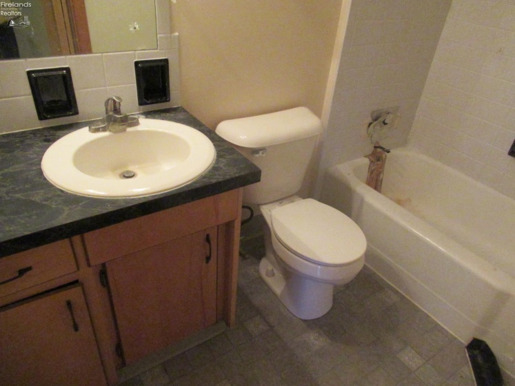 775 Walnut Drive, Mansfield, 44907, 4 Bedrooms Bedrooms, ,3 BathroomsBathrooms,Residential,For Sale,Walnut,20261622