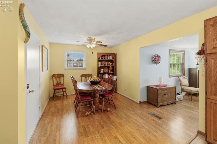 213 Beechwood Drive, Tiffin, 44883, 2 Bedrooms Bedrooms, ,2 BathroomsBathrooms,Residential,For Sale,Beechwood,20261623