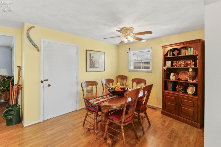 213 Beechwood Drive, Tiffin, 44883, 2 Bedrooms Bedrooms, ,2 BathroomsBathrooms,Residential,For Sale,Beechwood,20261623