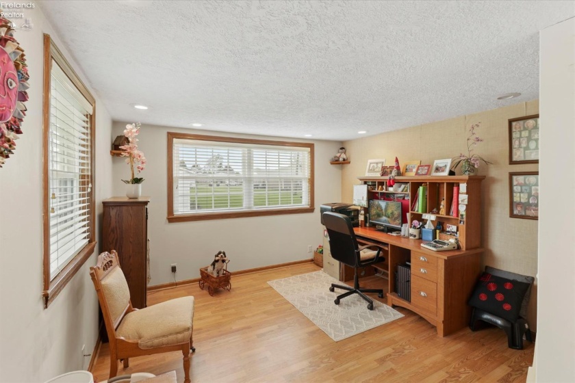 213 Beechwood Drive, Tiffin, 44883, 2 Bedrooms Bedrooms, ,2 BathroomsBathrooms,Residential,For Sale,Beechwood,20261623