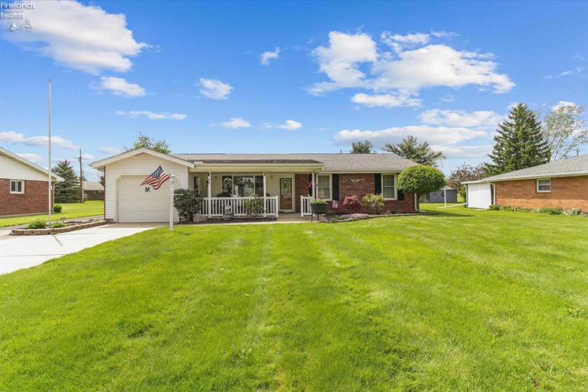 213 Beechwood Drive, Tiffin, 44883, 2 Bedrooms Bedrooms, ,2 BathroomsBathrooms,Residential,For Sale,Beechwood,20261623