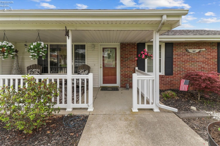 213 Beechwood Drive, Tiffin, 44883, 2 Bedrooms Bedrooms, ,2 BathroomsBathrooms,Residential,For Sale,Beechwood,20261623
