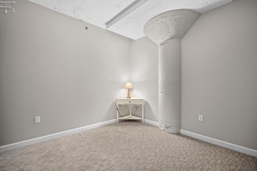 401 Shoreline Drive, Sandusky, 44870, 2 Bedrooms Bedrooms, ,2 BathroomsBathrooms,Residential,For Sale,Shoreline,20261582