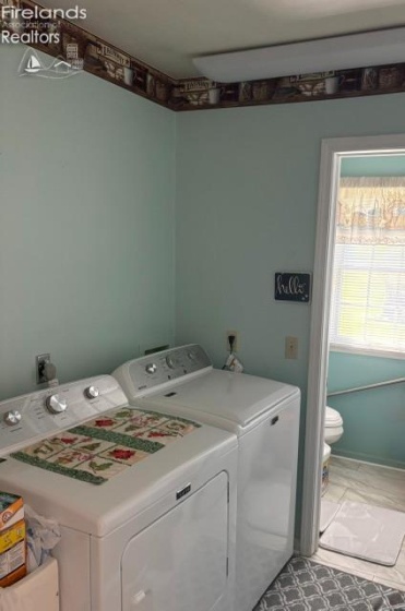 894 Meadow Lane, Fremont, 43420, 2 Bedrooms Bedrooms, ,2 BathroomsBathrooms,Residential,For Sale,Meadow Lane,20261610