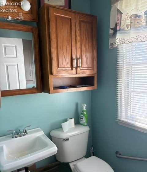 894 Meadow Lane, Fremont, 43420, 2 Bedrooms Bedrooms, ,2 BathroomsBathrooms,Residential,For Sale,Meadow Lane,20261610