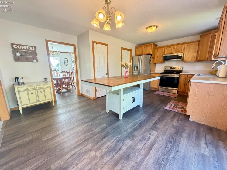 530 Parkside Reserve Street, Wellington, 44090, 4 Bedrooms Bedrooms, ,3 BathroomsBathrooms,Residential,For Sale,Parkside Reserve,20261633