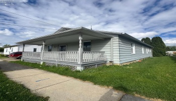 908 Ontario Street, Sandusky, 44870, 2 Bedrooms Bedrooms, ,1 BathroomBathrooms,Residential,For Sale,Ontario,20261635