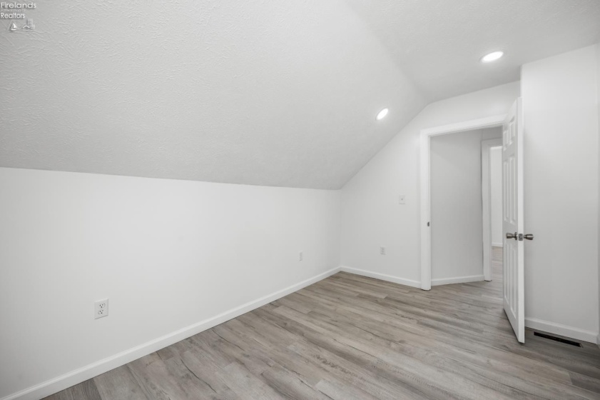 929 Washington Ave., Lorain, 44052, 4 Bedrooms Bedrooms, ,2 BathroomsBathrooms,Residential,For Sale,Washington Ave.,20261634