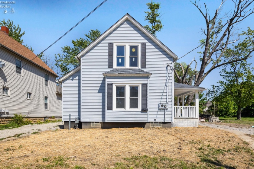 929 Washington Ave., Lorain, 44052, 4 Bedrooms Bedrooms, ,2 BathroomsBathrooms,Residential,For Sale,Washington Ave.,20261634