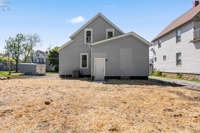 929 Washington Ave., Lorain, 44052, 4 Bedrooms Bedrooms, ,2 BathroomsBathrooms,Residential,For Sale,Washington Ave.,20261634