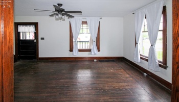 430 Vine Street, Fremont, 43420, 3 Bedrooms Bedrooms, ,1 BathroomBathrooms,Residential,For Sale,Vine,20261443 430 Vine Street, Fremont, 43420, 3 Bedrooms Bedrooms, ,1 BathroomBathrooms,Residential,For Sale,Vine,20261443