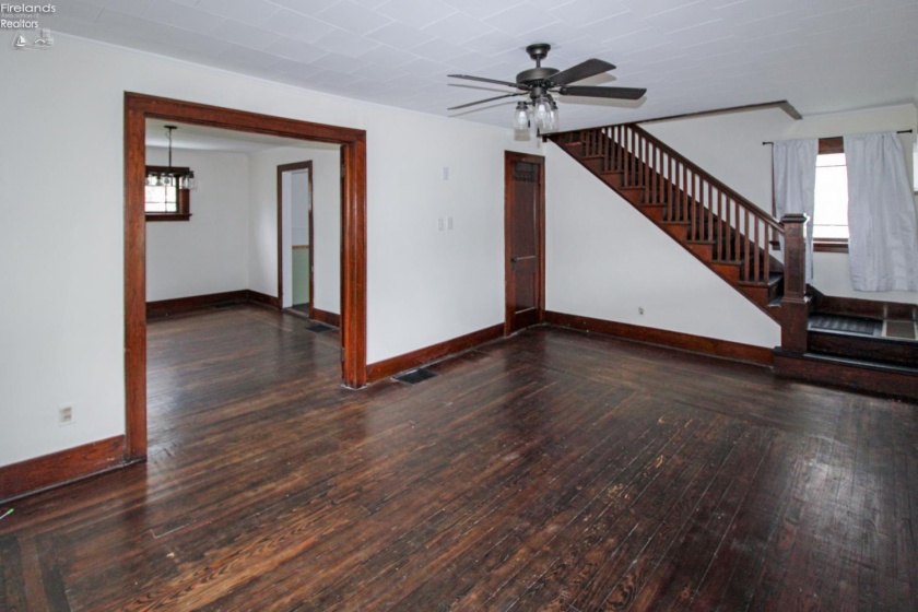 430 Vine Street, Fremont, 43420, 3 Bedrooms Bedrooms, ,1 BathroomBathrooms,Residential,For Sale,Vine,20261443