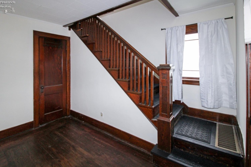 430 Vine Street, Fremont, 43420, 3 Bedrooms Bedrooms, ,1 BathroomBathrooms,Residential,For Sale,Vine,20261443