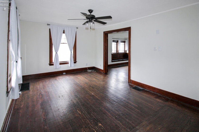 430 Vine Street, Fremont, 43420, 3 Bedrooms Bedrooms, ,1 BathroomBathrooms,Residential,For Sale,Vine,20261443