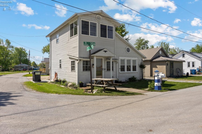 2939 County Road 206, Fremont, 43420, 2 Bedrooms Bedrooms, ,2 BathroomsBathrooms,Residential,For Sale,County Road 206,20261495