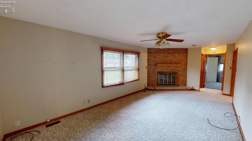 231 St. Paul Drive, Fremont, 43420, 4 Bedrooms Bedrooms, ,2 BathroomsBathrooms,Residential,For Sale,St. Paul,20261569