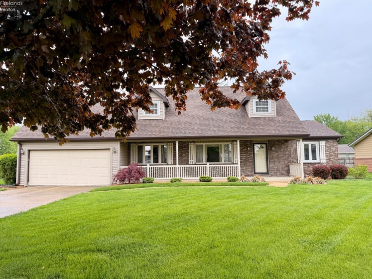231 St. Paul Drive, Fremont, 43420, 4 Bedrooms Bedrooms, ,2 BathroomsBathrooms,Residential,For Sale,St. Paul,20261569