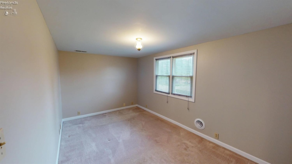 231 St. Paul Drive, Fremont, 43420, 4 Bedrooms Bedrooms, ,2 BathroomsBathrooms,Residential,For Sale,St. Paul,20261569