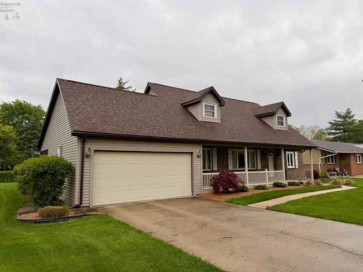 231 St. Paul Drive, Fremont, 43420, 4 Bedrooms Bedrooms, ,2 BathroomsBathrooms,Residential,For Sale,St. Paul,20261569