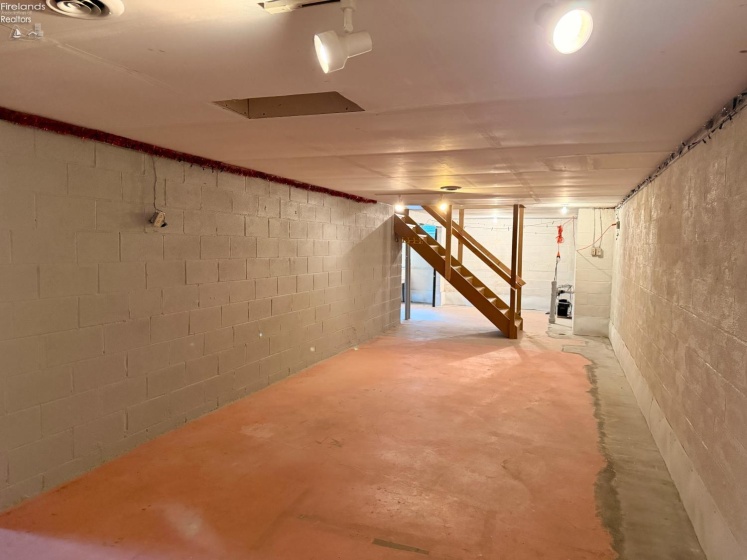 231 St. Paul Drive, Fremont, 43420, 4 Bedrooms Bedrooms, ,2 BathroomsBathrooms,Residential,For Sale,St. Paul,20261569