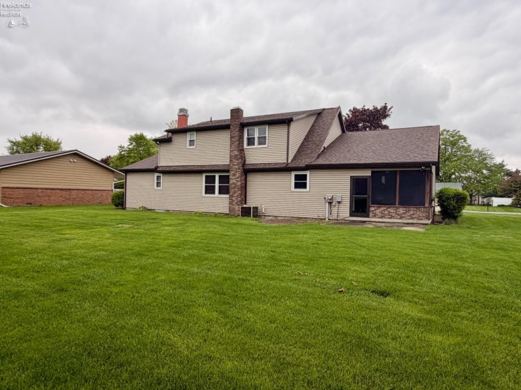 231 St. Paul Drive, Fremont, 43420, 4 Bedrooms Bedrooms, ,2 BathroomsBathrooms,Residential,For Sale,St. Paul,20261569