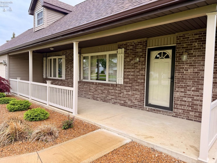 231 St. Paul Drive, Fremont, 43420, 4 Bedrooms Bedrooms, ,2 BathroomsBathrooms,Residential,For Sale,St. Paul,20261569