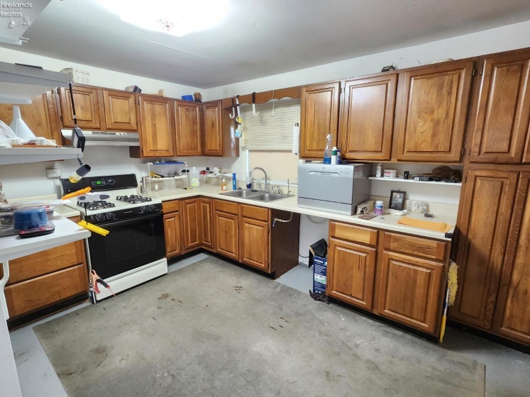 603 Carroll Avenue, Sandusky, 44870, 3 Bedrooms Bedrooms, ,2 BathroomsBathrooms,Residential,For Sale,Carroll,20261546