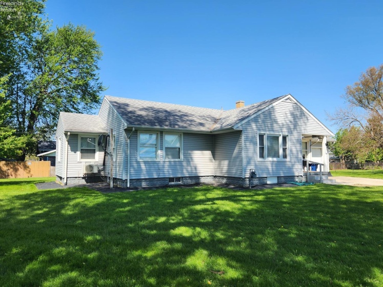 603 Carroll Avenue, Sandusky, 44870, 3 Bedrooms Bedrooms, ,2 BathroomsBathrooms,Residential,For Sale,Carroll,20261546