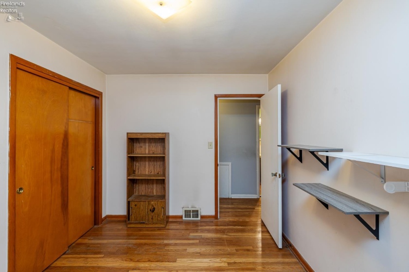 6833 Maplewood Road, Parma, 44130, 3 Bedrooms Bedrooms, ,2 BathroomsBathrooms,Residential,For Sale,Maplewood,20261630