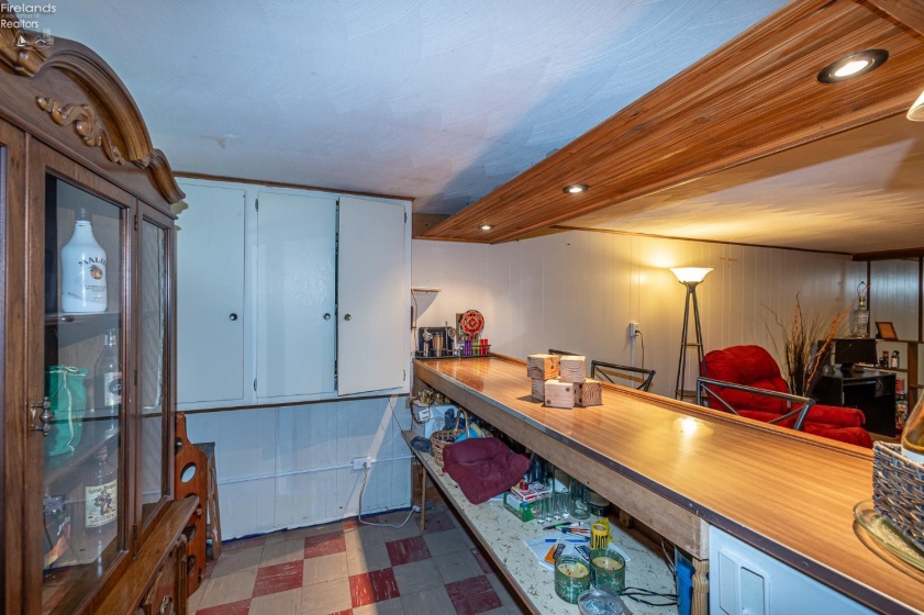 6833 Maplewood Road, Parma, 44130, 3 Bedrooms Bedrooms, ,2 BathroomsBathrooms,Residential,For Sale,Maplewood,20261630