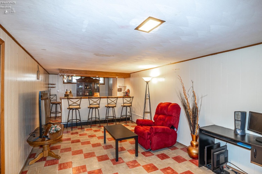 6833 Maplewood Road, Parma, 44130, 3 Bedrooms Bedrooms, ,2 BathroomsBathrooms,Residential,For Sale,Maplewood,20261630