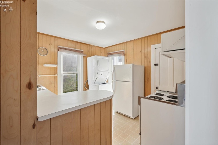 218 Lakefront, Lakeside, 43440, 4 Bedrooms Bedrooms, ,2 BathroomsBathrooms,Residential,For Sale,Lakefront,20261641