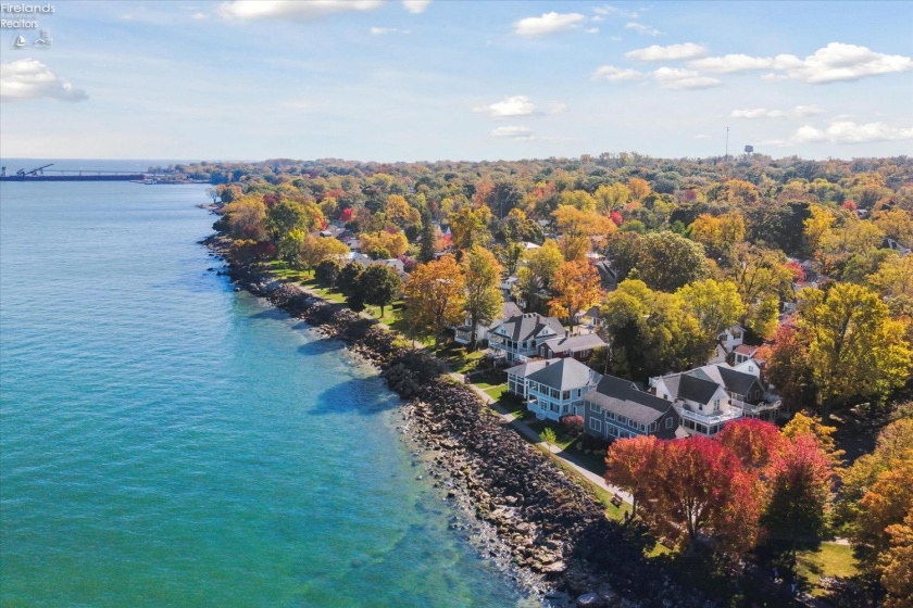 218 Lakefront, Lakeside, 43440, 4 Bedrooms Bedrooms, ,2 BathroomsBathrooms,Residential,For Sale,Lakefront,20261641