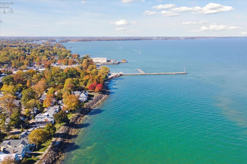 218 Lakefront, Lakeside, 43440, 4 Bedrooms Bedrooms, ,2 BathroomsBathrooms,Residential,For Sale,Lakefront,20261641