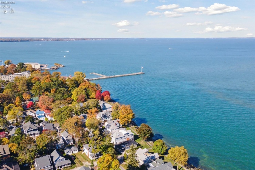 218 Lakefront, Lakeside, 43440, 4 Bedrooms Bedrooms, ,2 BathroomsBathrooms,Residential,For Sale,Lakefront,20261641