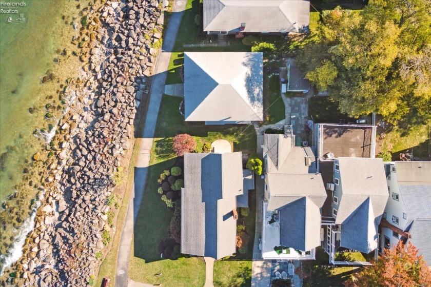 218 Lakefront, Lakeside, 43440, 4 Bedrooms Bedrooms, ,2 BathroomsBathrooms,Residential,For Sale,Lakefront,20261641